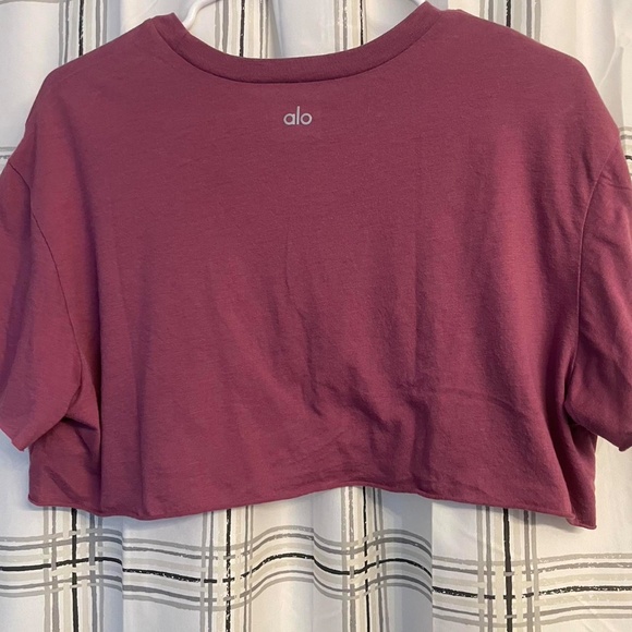 Alo Crop Top - Picture 1 of 3